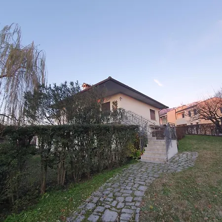 La Corte Industriale 克里斯帕诺德尔格兰帕